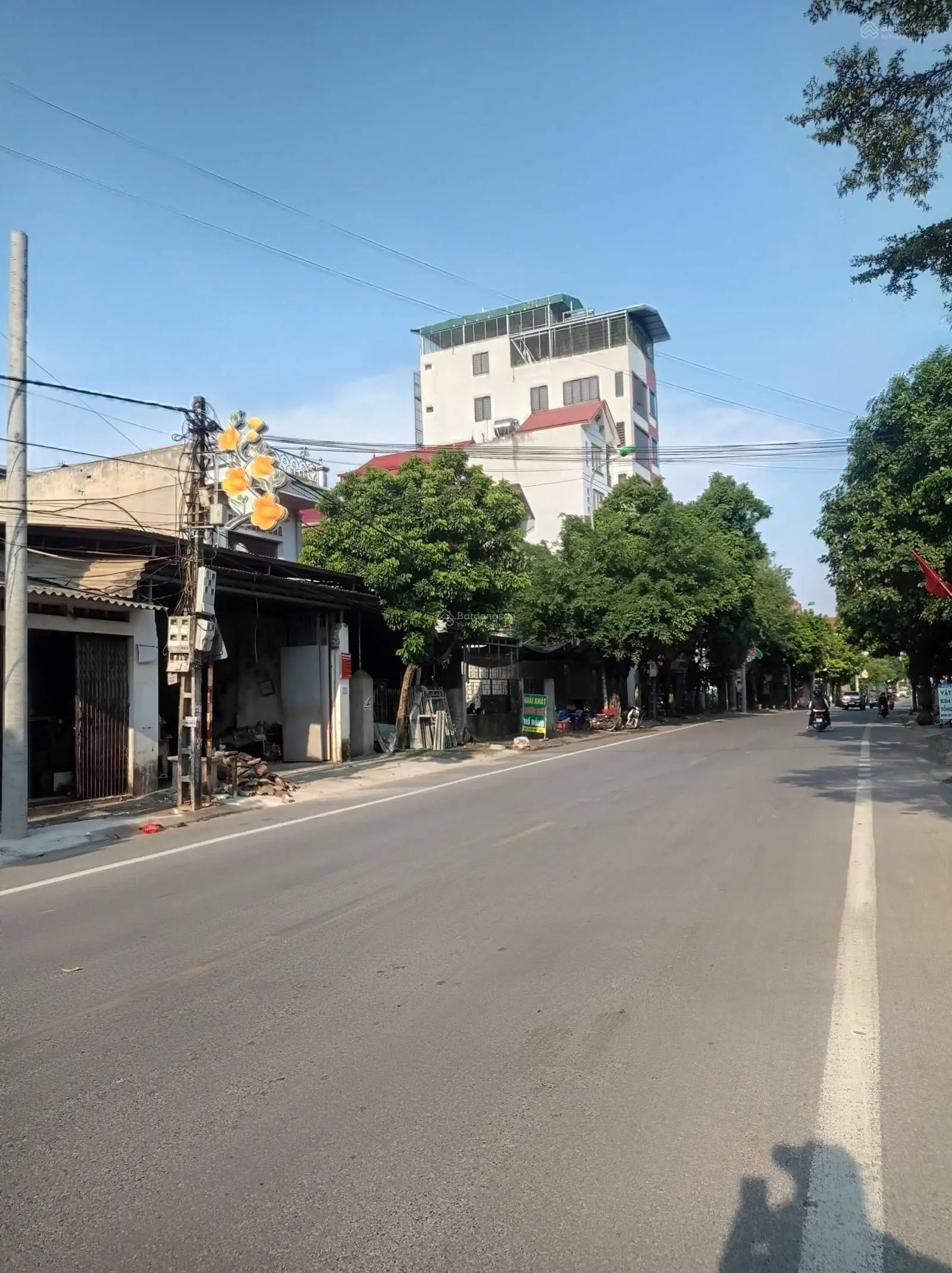 Duy nhất 60m2 đường thông ô tô tránh, kinh doanh sầm uất tại Vân Trì, Đông Anh, HN