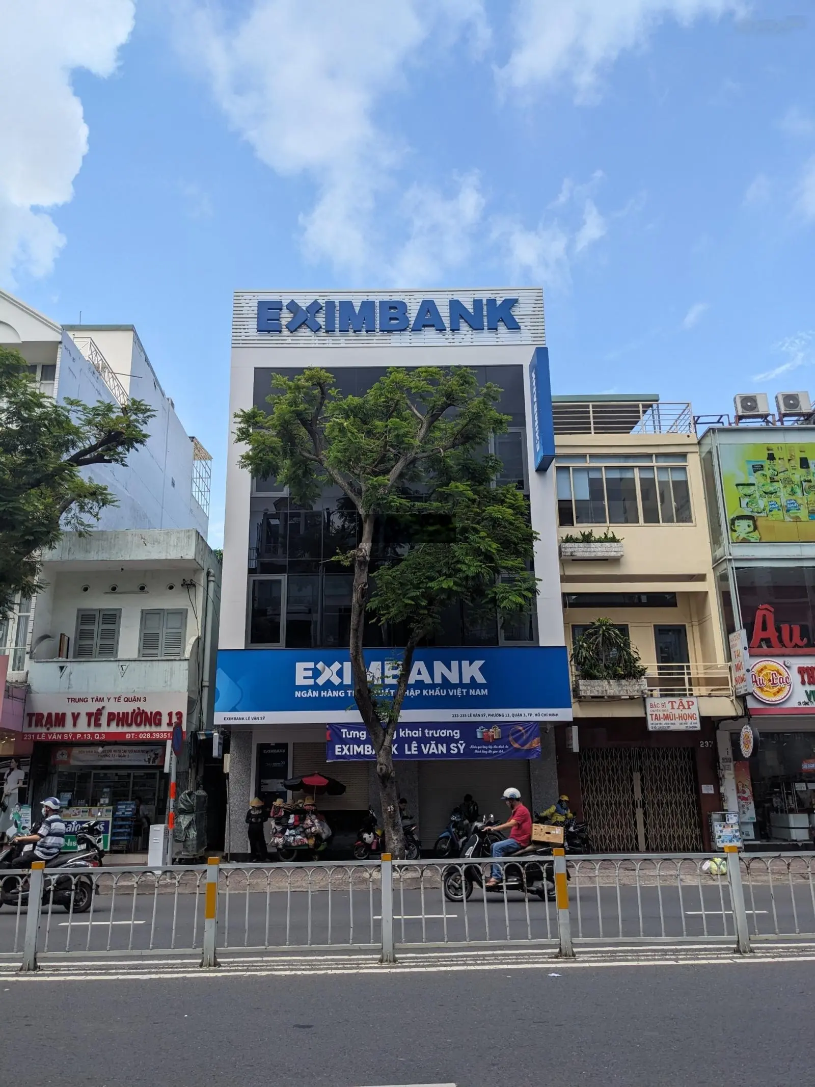 Quá tốt! Bán gấp nhà 4 tầng (4,2x18,5m); HĐT 75 tr/tháng MT đường Lê Văn Sỹ, Phường 13, Quận 3