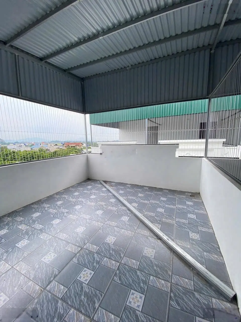 Bán nhà 4 tầng 35m2 3 ngủ ngõ ô tô đõ cửa ở phụng châu chương mỹ gần chợ và ql6