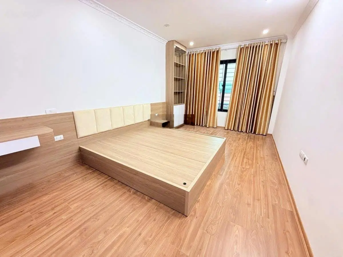Bán nhà xuân phương - ô tô - thang máy - ngõ thông - giá 7.9 tỷ không lỗi phong thuỷ