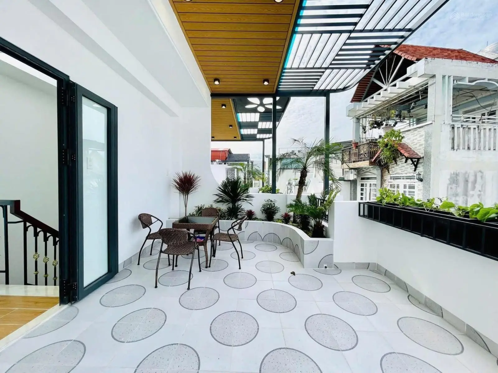 Cần tiền, bán gấp, nhà Quận 2 Nguyễn Văn Kỉnh, 60m2 (4PN 5WC), Hẻm 5m, SHR, Chuẩn Pháp Lí