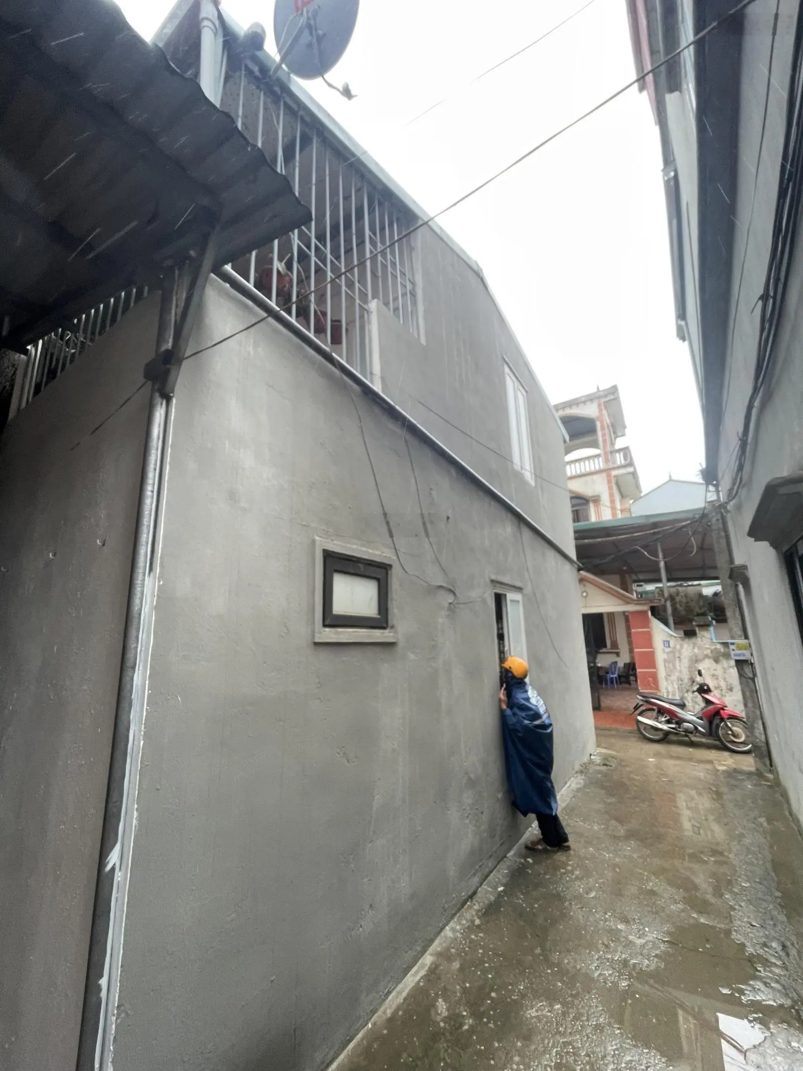 Cc gửi bán nhà 2 tầng Đông Mỹ, 33m2, lô góc 2 mặt thoáng giá 2,55 tỷ