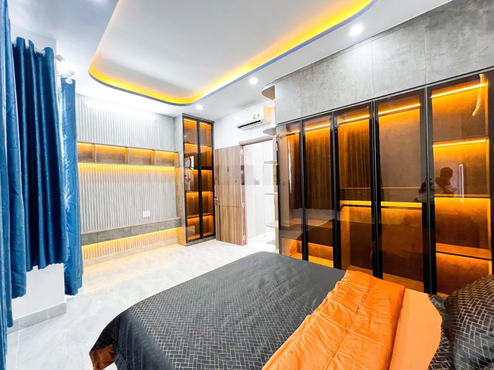 Bán nhà mới full nội thất CN 50,3m2 hoàn công đường xe hơi vào nhà gần quận 7