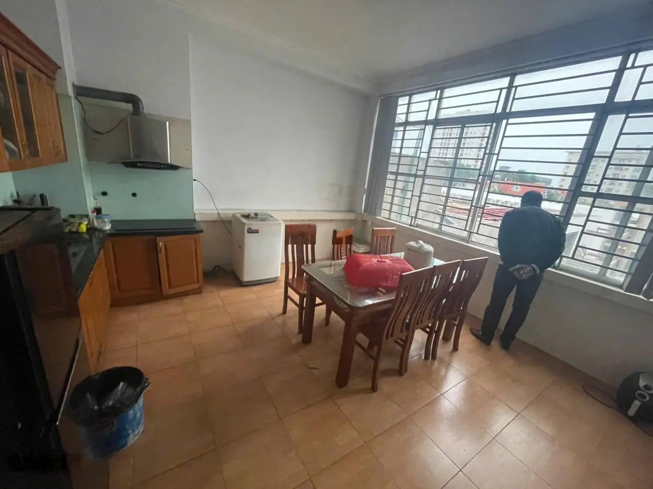 Cần bán nhà 4 tầng, 72m, khu phân lô trung tâm quận Hoàng Mai, giá siêu tốt chỉ 104 triệu/m.