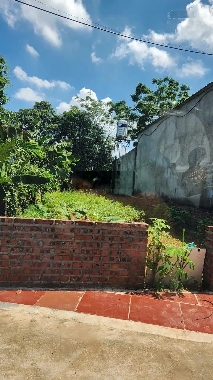 Phú Cát Quốc Oai, 125m2 sát vách nhà máy in tiền, khu tổ hợp y tế 500m, giá 2 tỷ TL