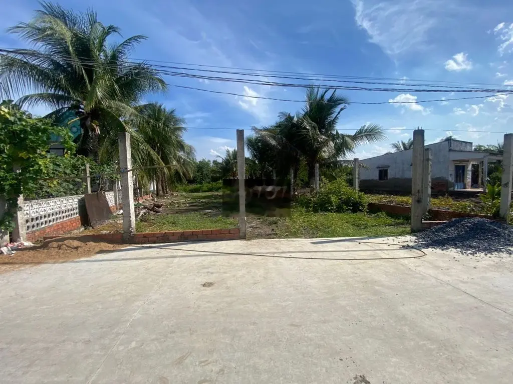 Cần bán 549m2 đất thổ, dân cư hiện hữu, đường xe tải tới đất, giá rẻ
