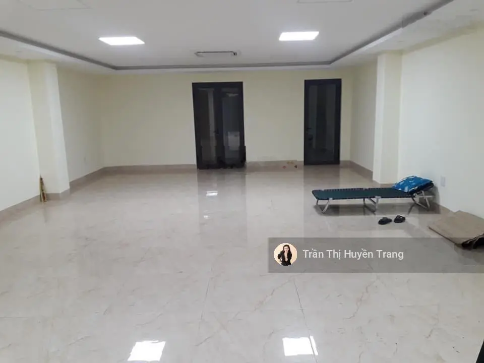 Bán liền kề Lạc Long Quân, 76m2 sát quận ủy Tây Hồ, 7 tầng thang máy, 3 ô tô tránh nhau, 23.5 tỷ