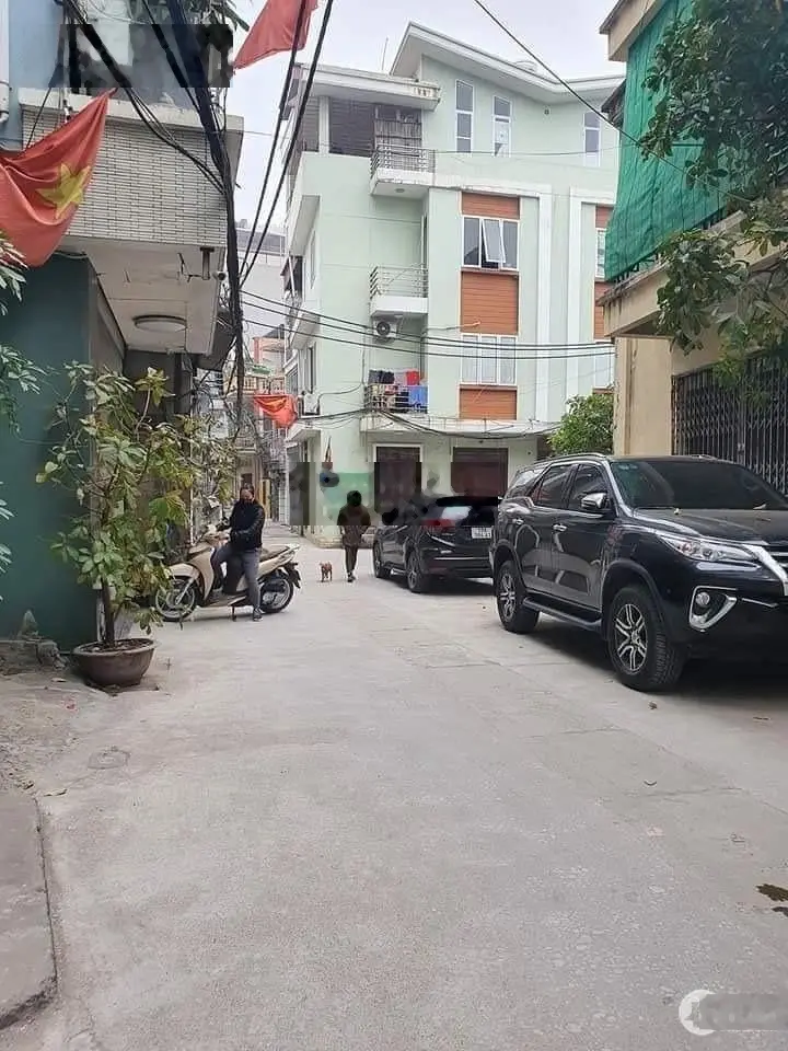Giá chỉ 3 tỷ 95 Cầu Diễn - 35m2 - 5 tầng - 3,5m MT - Sát đường 32 - xây mới - Oto 20m - Ngõ nông