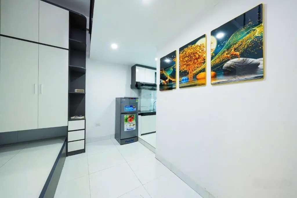 Bán tòa ccmn xây mới phùng khoang 30 phòng kk,155m2- mặt tiền 8m-7 tầng thang máy-fullnộithất-24 tỷ