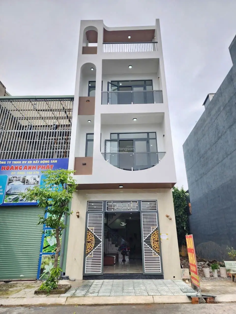 Gấp! Nhà đẹp chỉ 4,59Tỷ ( Còn TL ) - ngay MTĐ Âu Dương Lân, Phường 3, Quận 8, sổ riêng, dân cư đông