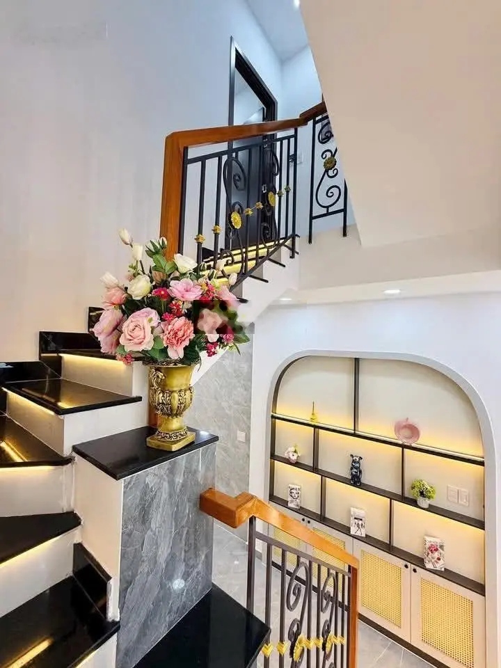 Hot!Nhà đẹp giá siêu rẻ tọa lạc ngay đường số 120,Tân Phú,quận 9.Phía sau công viên Suối Tiên