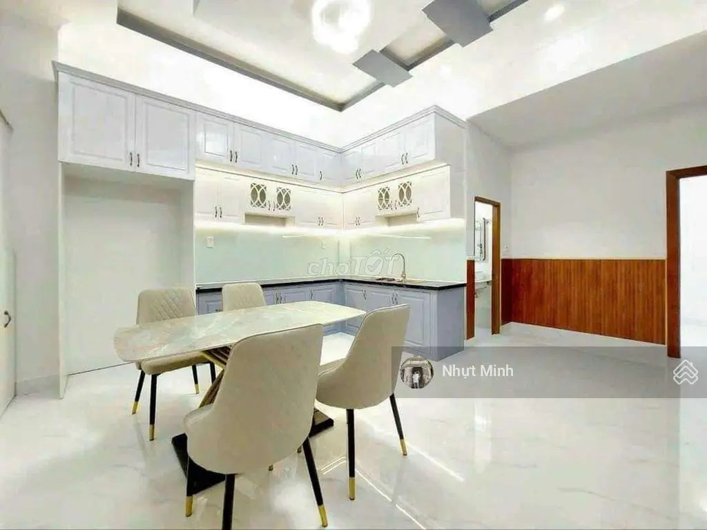 Nhà đẹp Vĩnh Hội Quận 4 - hẻm ôtô -3 tầng -4 phòng ngủ-Diện tích 60m2/2.860 tỷ.Thuê cao 17 triệu/th