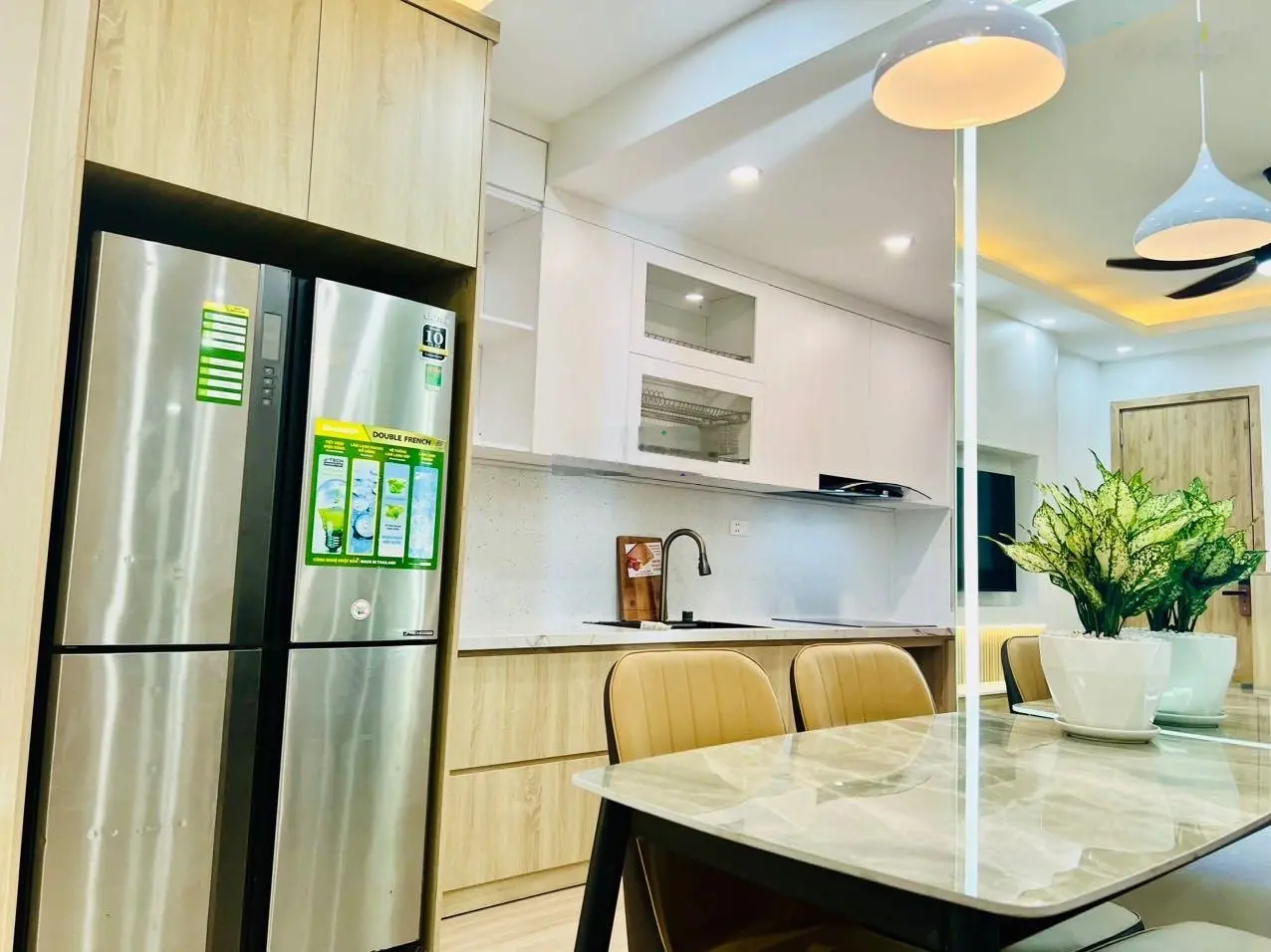 Chính chủ gửi bán căn hộ Nơ3 Bán đảo Linh Đàm, tầng thấp view thoáng, full nội thất 80m 3pn 2vs