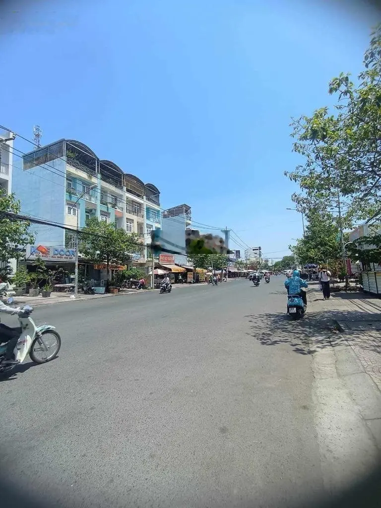 Cần bán biệt thự 4 tầng 120m2 , Phạm Thế Hiển Quận 8 , tặng full nội thất , giá 10,8 tỷ VND