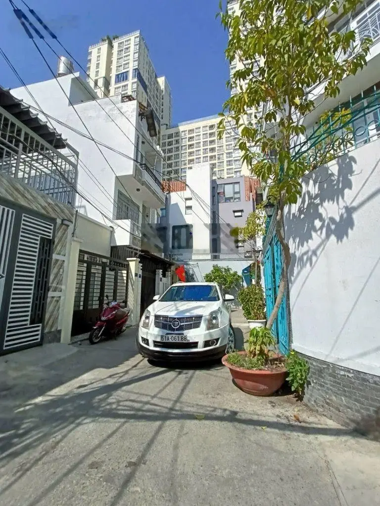 Chính chủ cần bán nhà Đ Nguyễn Thị Thập Q7 hẻm xe hơi ngủ trong nhà gần chợ Tân Mỹ