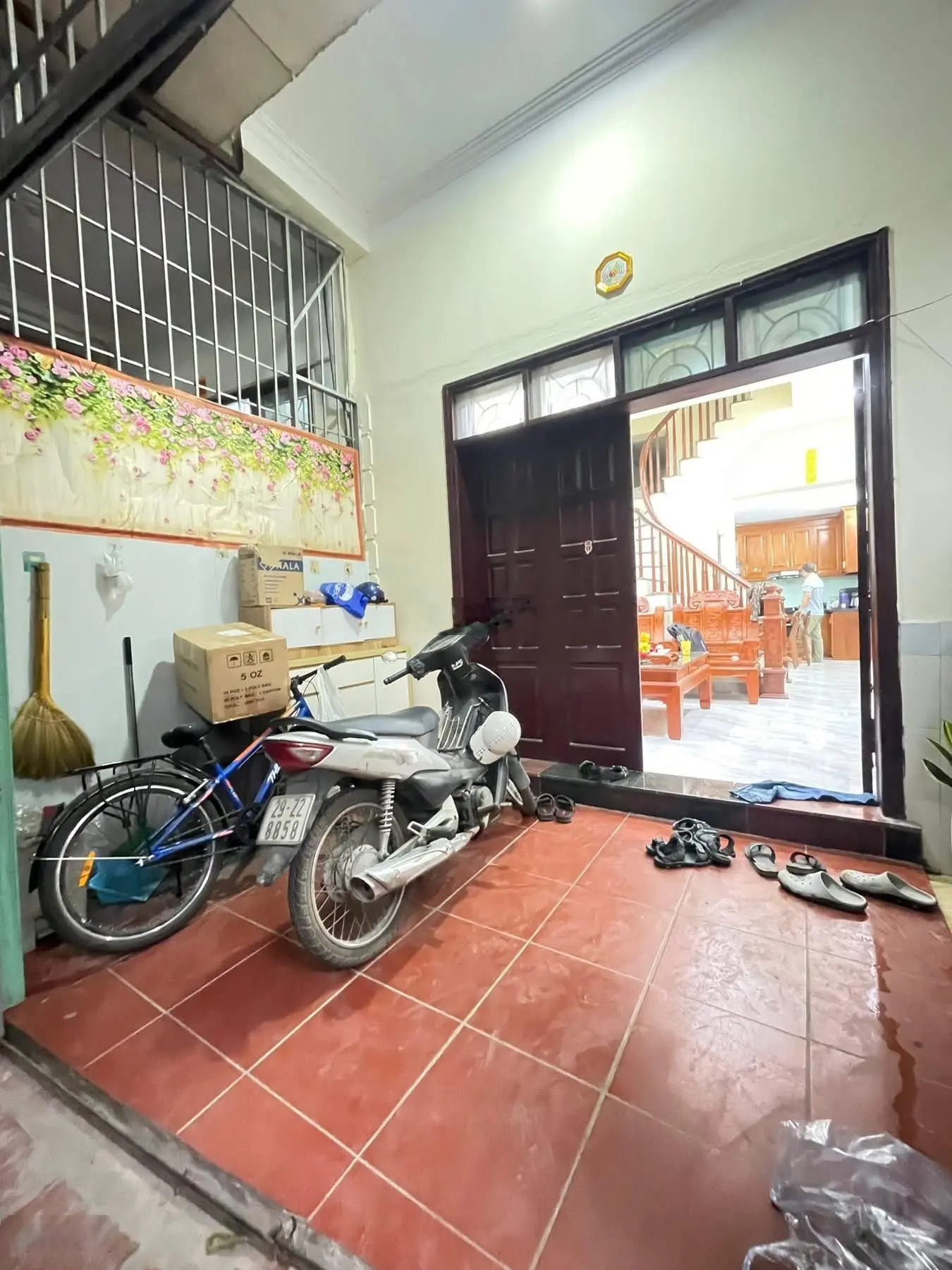 Cần bán nhanh nhà phố Cổ Nhuế - lô góc - gần phố - ngõ rộng DT= 45m2 - 3T - MT 4,1m / giá 8,2 tỷ