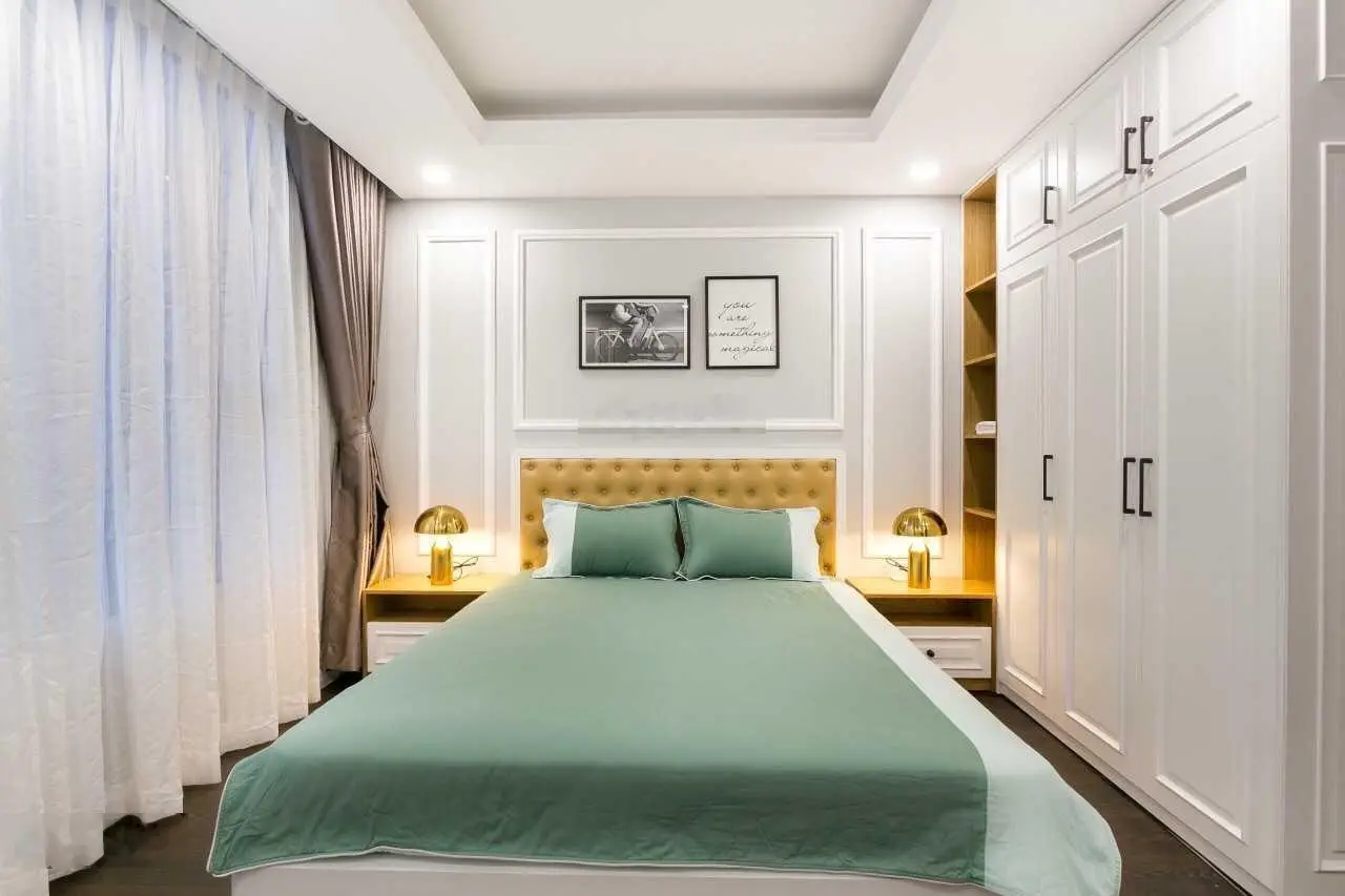 Cần bán CHCC The Harmona, Q. Tân Bình, DT 75m2, 2PN, giá 3 tỷ 7. Sổ hồng, LH: 0902 369 ***