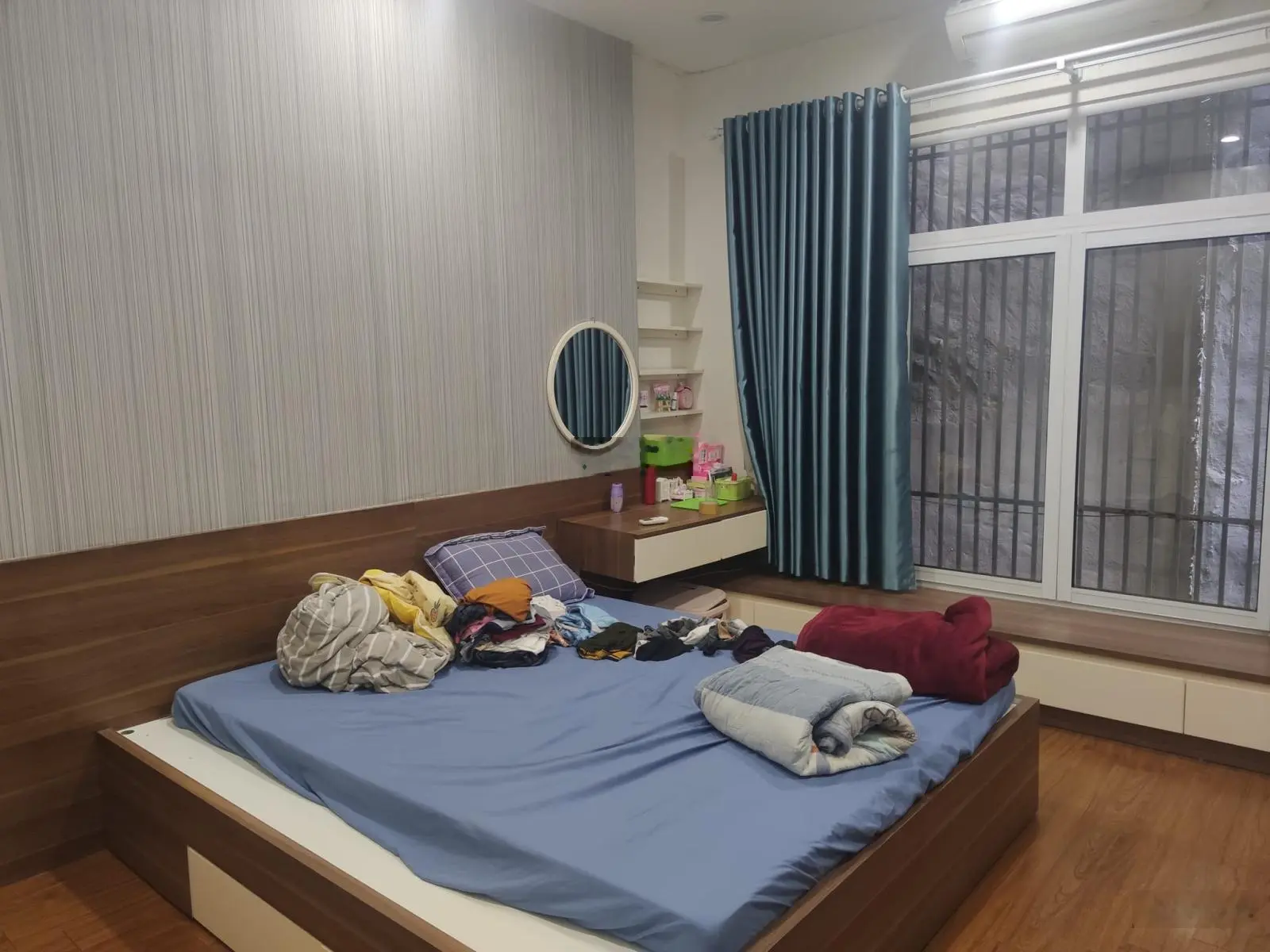 Nhà đẹp Ngã Tư Sở, 50m2 x3 tầng 3N dân xây, 20m ra mặt phố, sổ đẹp, full NT giá chỉ 6.8tỷ
