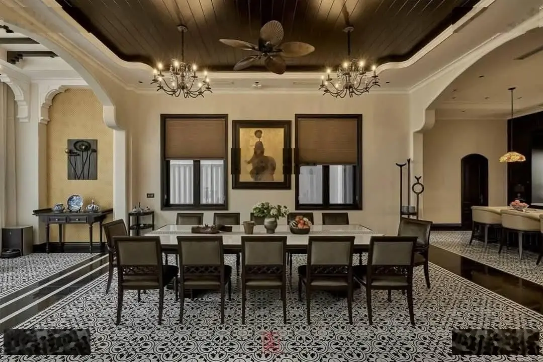 Mặt Phố Nguyễn Đình Thi vỉa hè lớn 145M mặt tiền rộng kinh doanh dòng tiền 300