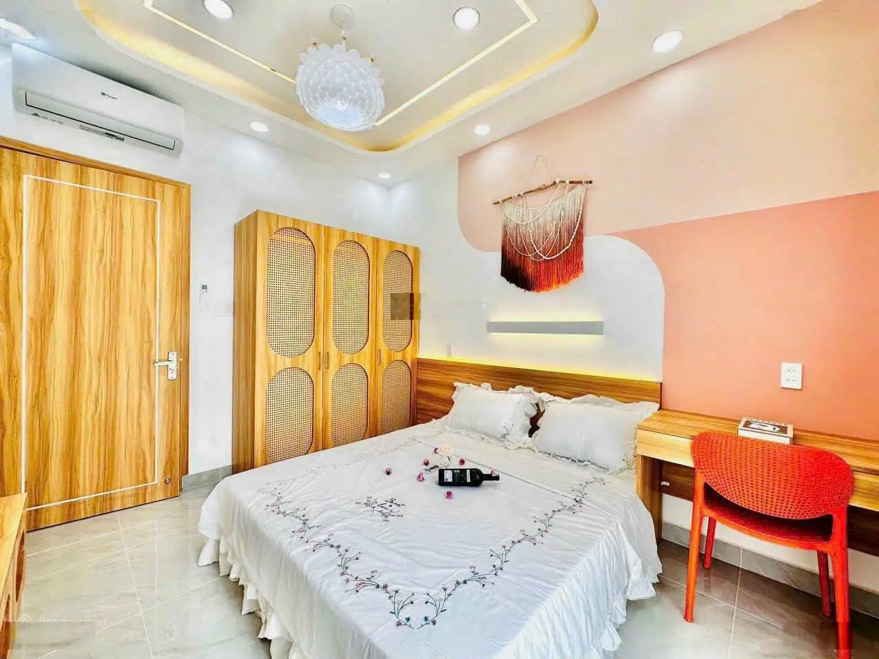 Nhà 51m2 hẻm 5m Dương Bá Trạc, P1, Q8 gần trường Rạch Ông giá 2 tỷ 250. Xây 1trệt 2lầu,sổ hoàn công