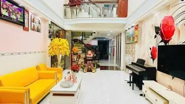 MTKD - Đường Bà Triệu - Nhà 4 Tầng - Nội Thất VÍP - DT: 140m2 - Vị Trí Đắc Địa - Giáp Quận 12