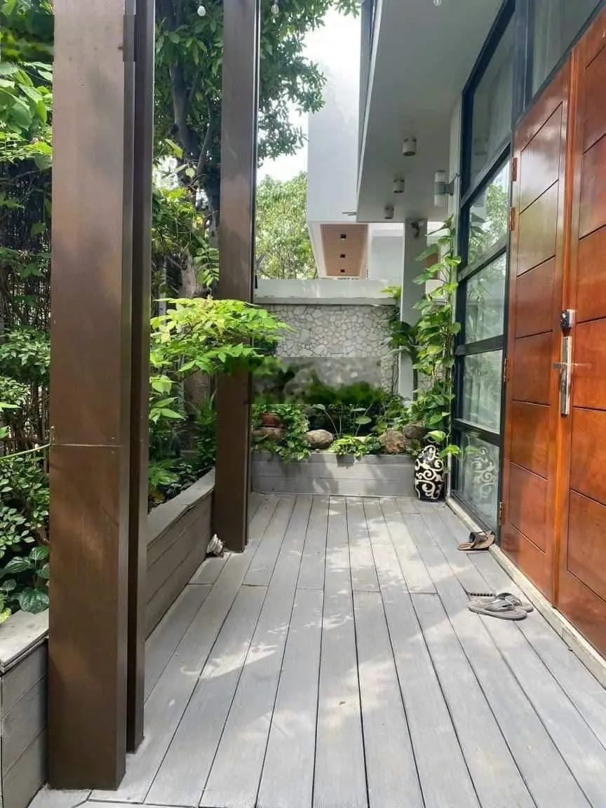 Bán biệt thự KDC Him Lam Quận 7. Cạnh LOTTER MART. DT 200m2 - 10m x 20m. 5 TẦNG.Nhỉnh 55 tỷ ,HIẾM