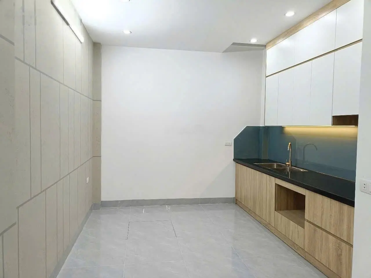 bán nhà siêu đẹp ngõ thông o tô đỗ trong đất