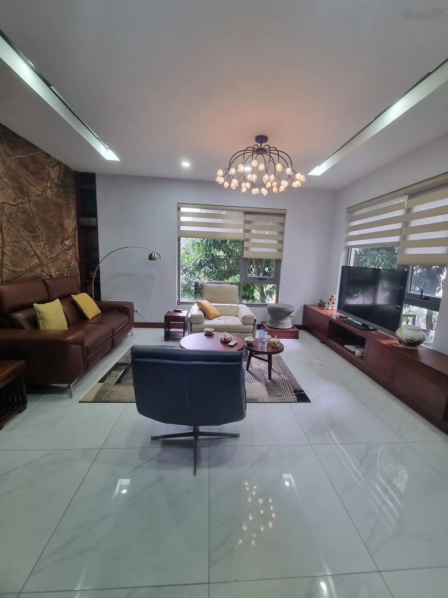 Biệt thự lô góg, đường Nguyễn Tuân, Quận Thanh Xuân, 117m2, 7 tầng, thang máy, giá thỏa thuận