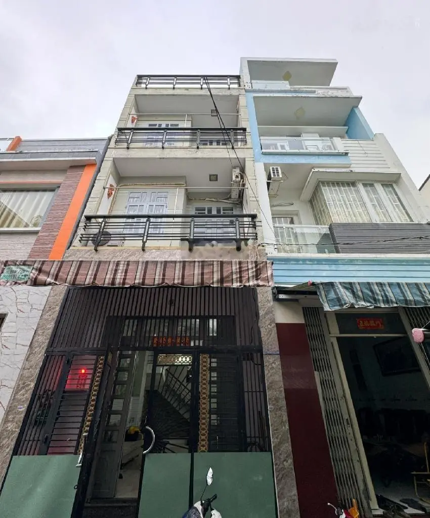 Bán nhà quận 5- 4 tầng- 3PN-HXH, sổ đẹp vuông vức, Đ.trần bình trọng,hơn 5 tỷ xíu (TL)pháp lý chuẩn