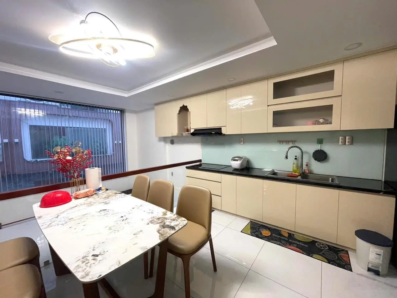Bán nhà HẺM ÔTÔ ĐỖ CỬA Xô Viết Nghệ Tĩnh BT, MT rộng mênh mông, KTS tặng nội thất, tròn 8 tỷ