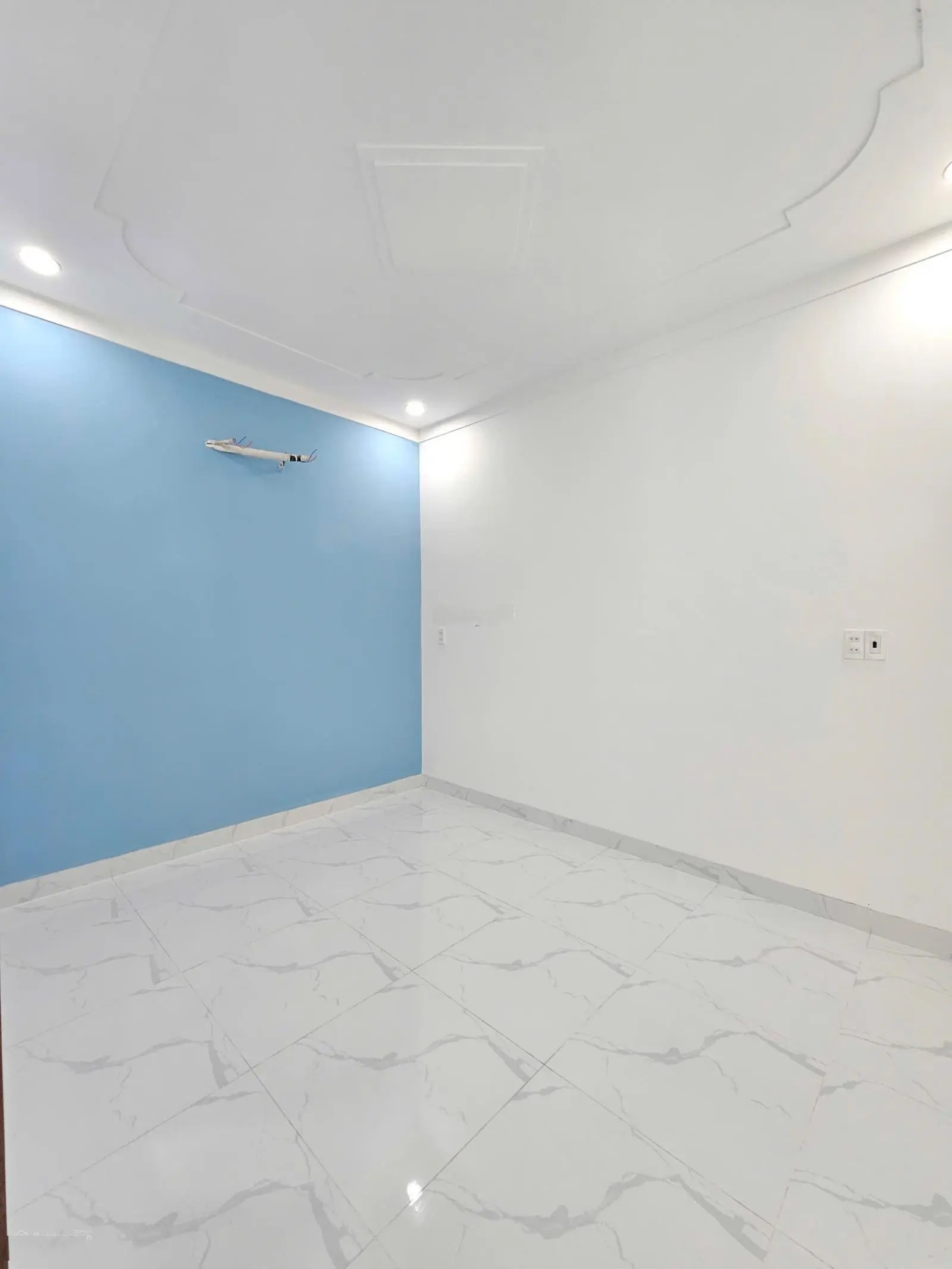 Nhà Đẹp Giá Rẻ: 2Tỷ950_Nhà 1 Trệt 1 Lầu KDC Gần Ngã Tư Miếu Ông Cù, TP.Thuận An