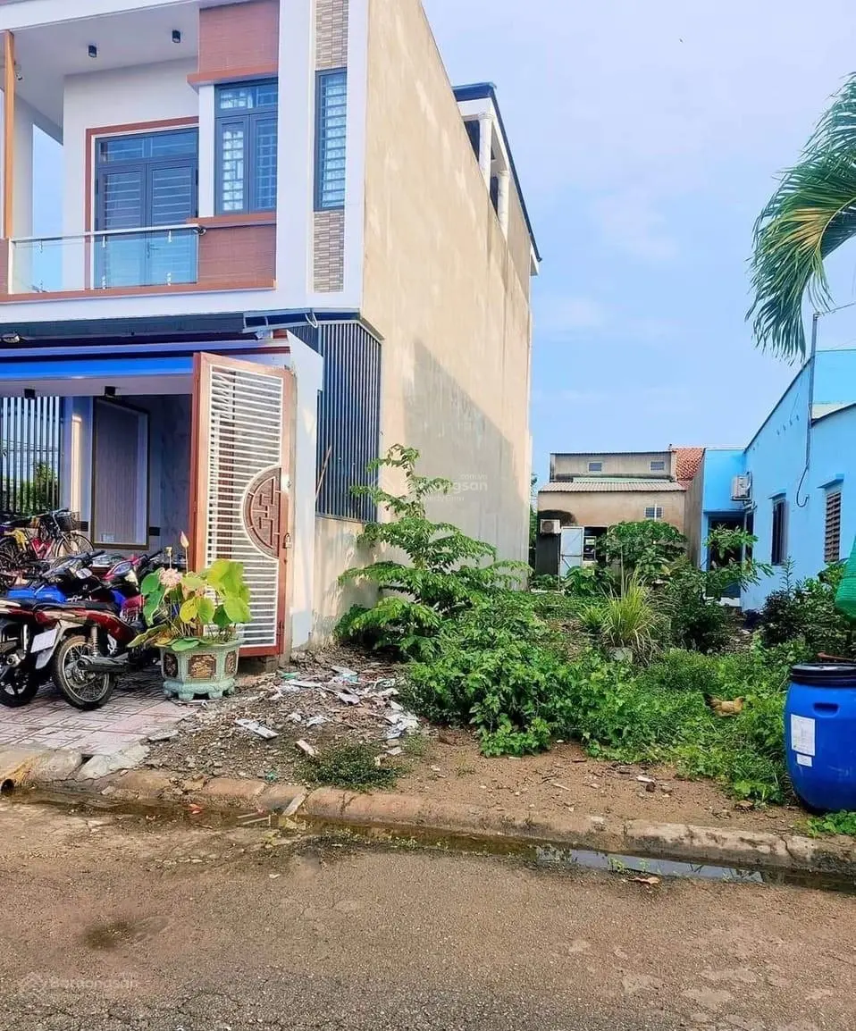 NGƯỜI CHÚ DƯ MIẾNG ĐẤT GỬI BÁN GẤP DT 120M2 TT CẦN ĐƯỚC