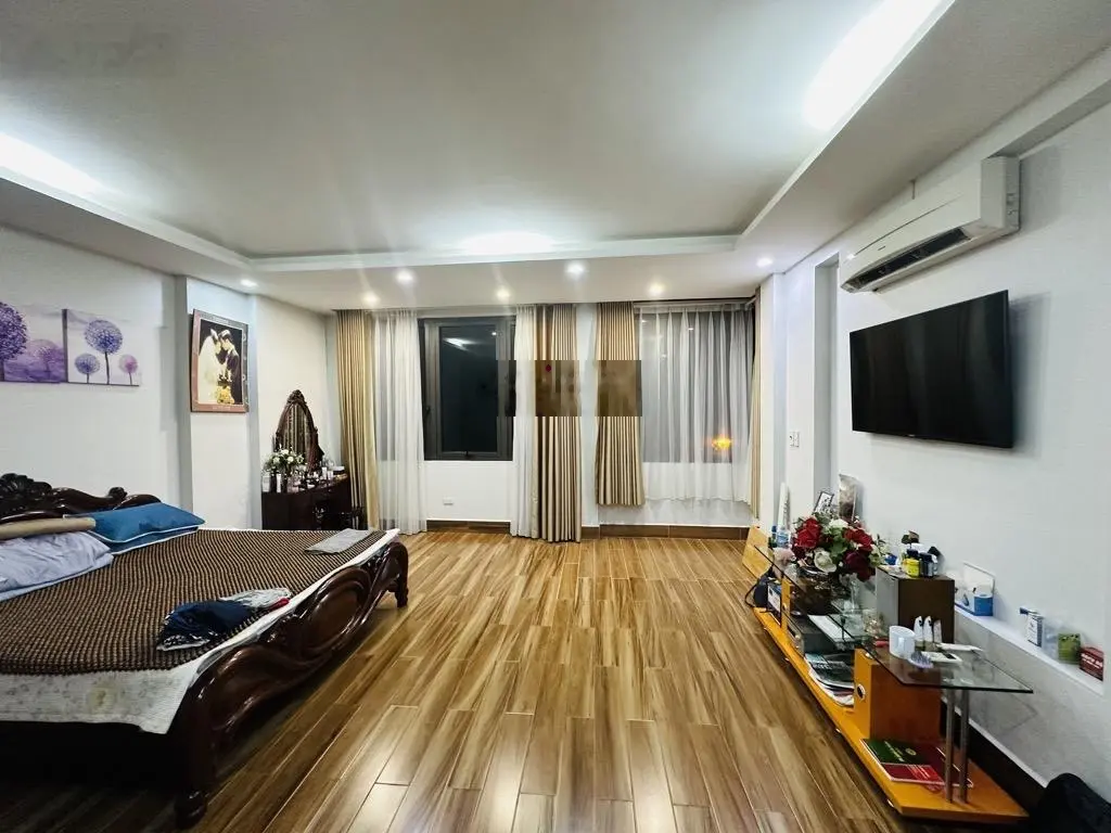 SIÊU PHẨM Nhà Phố Hoa Lâm, kinh doanh, 2 thoáng, vỉa hè Nhà đẹp tặng toàn bộ nội thất sịn