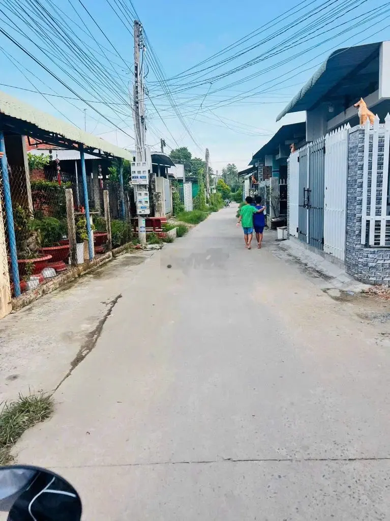 Kẹt tiền bán đất thổ chợ Nhị Xuân 83m2 giá 1 tỷ TL mạnh sổ hồng riêng