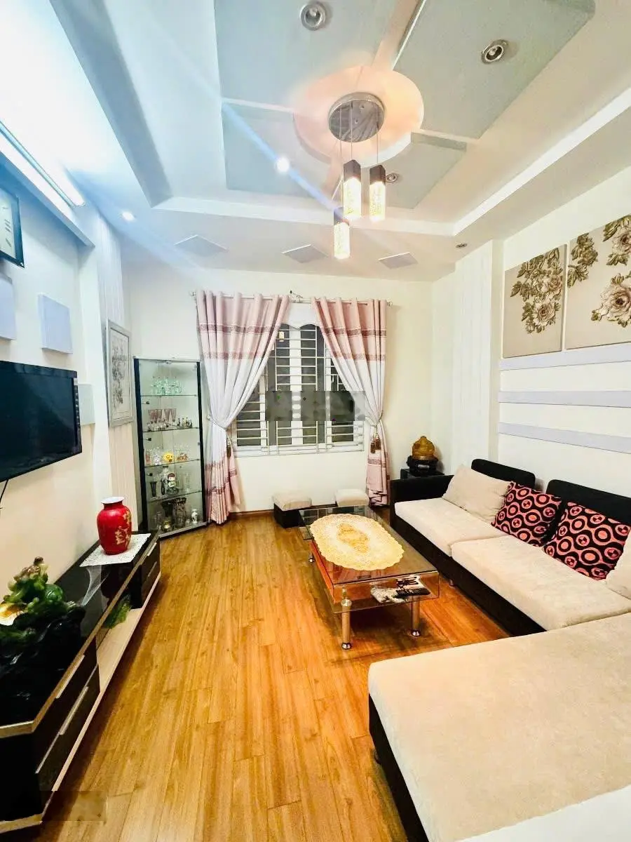 Bán nhà ngõ 61 phan kế bính - 2 thoáng trước sau - ngõ nông rộng - khu dân trí cao văn minh.