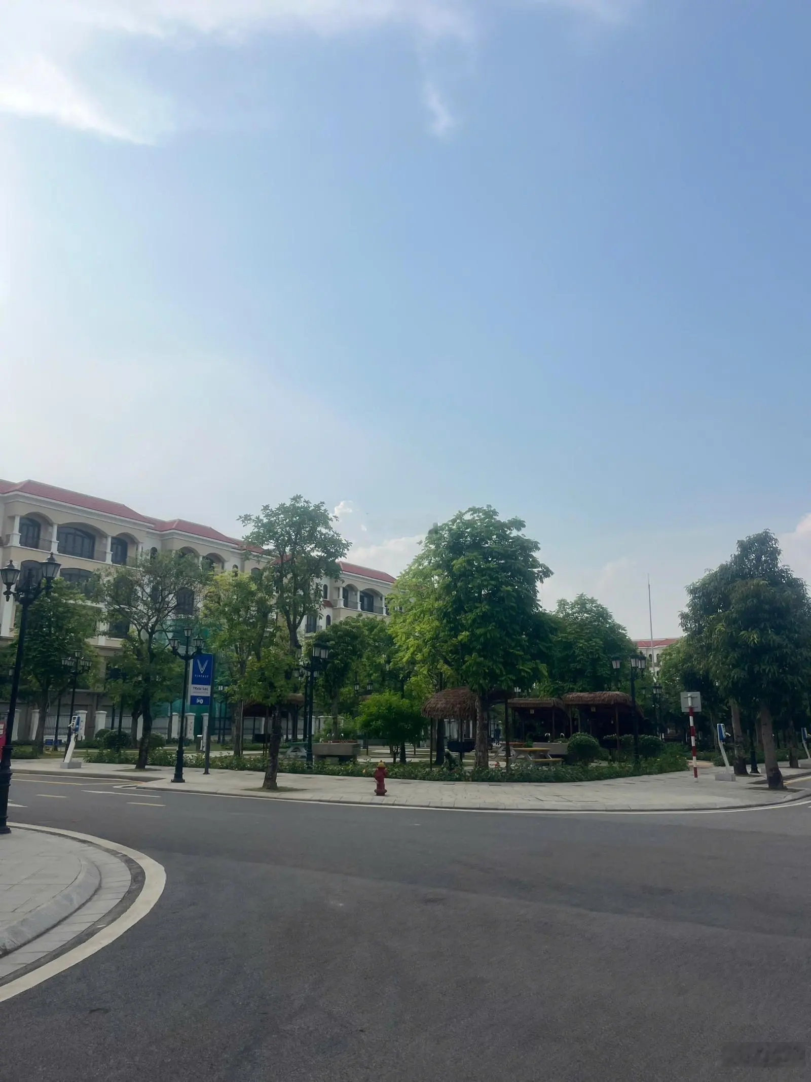 Liền kề chà là 70m nằm giữa 2 vườn hoa vinhomes ocean park 2 - 9,8 tỷ - đã có sổ