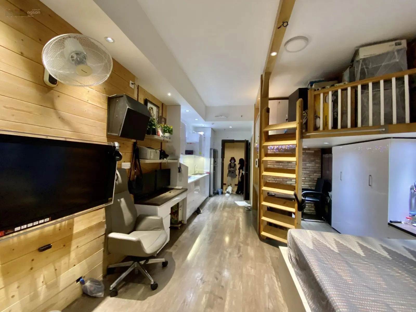 Officteel, view đẹp, 36m2, Giá bán 2tỷ200, có sẵn HĐ thuê, HĐ mua bán 0908 457 *** gặp Linh