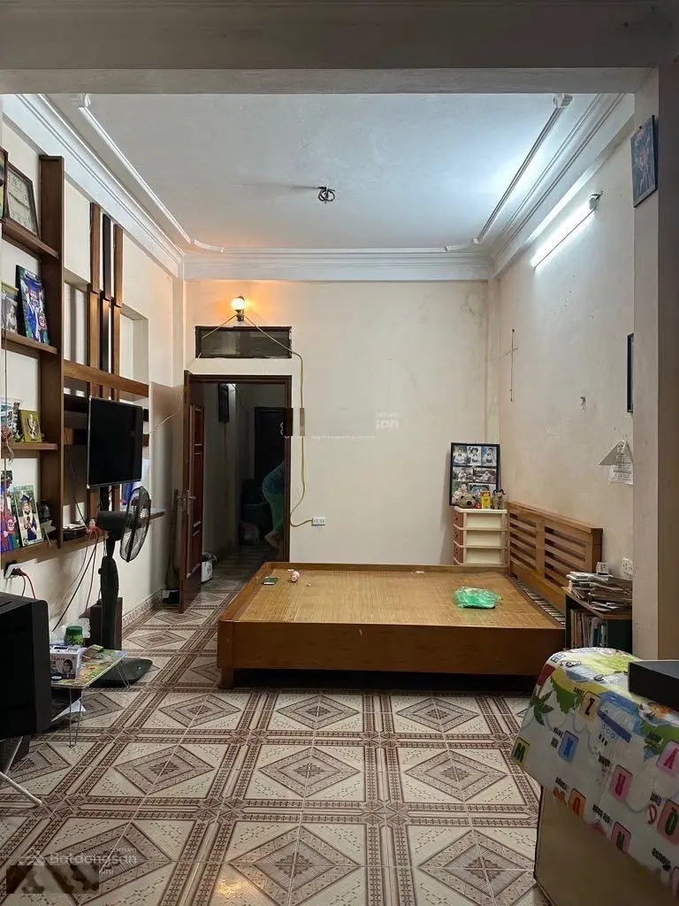 Bán nhà phân lô oto tránh vỉa hè oto tránh Nguyễn Chí Thanh, Đống Đa, DT 45m2 x 5tầng giá 14.5tỷ TL