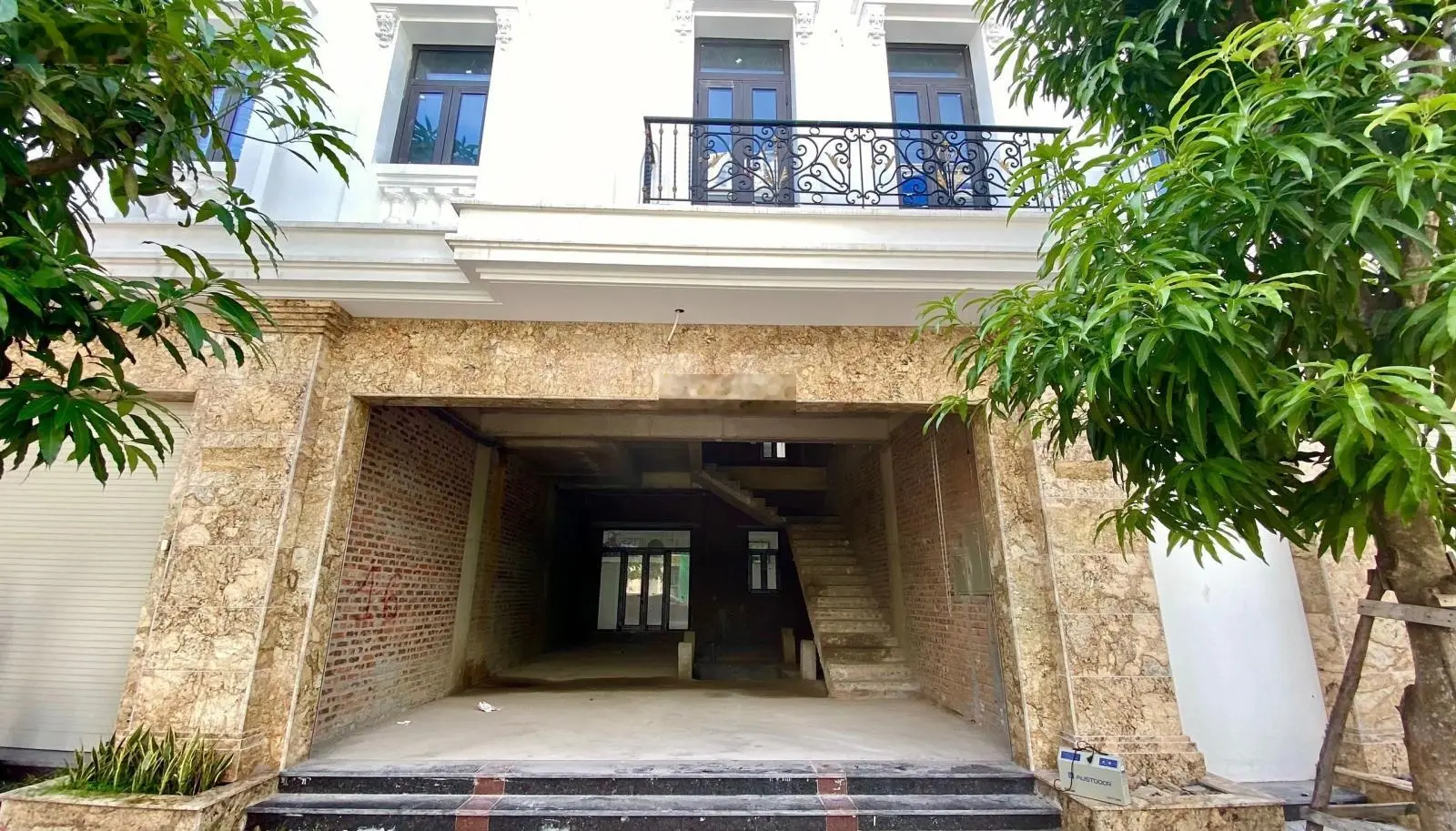 Top 2 căn liền kề đẹp nhất Hoàng Huy Riverside vì bán 1 rồi ạ