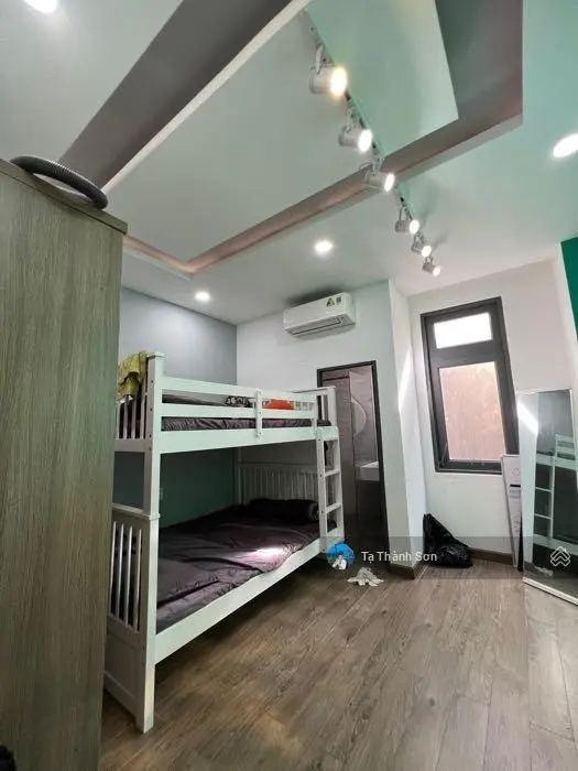 Mặt tiền và 13 phòng cho thuê 50tr/tháng nhà xây mới 4 tầng Lô góc ngay phường Trường Thọ Thủ Đức