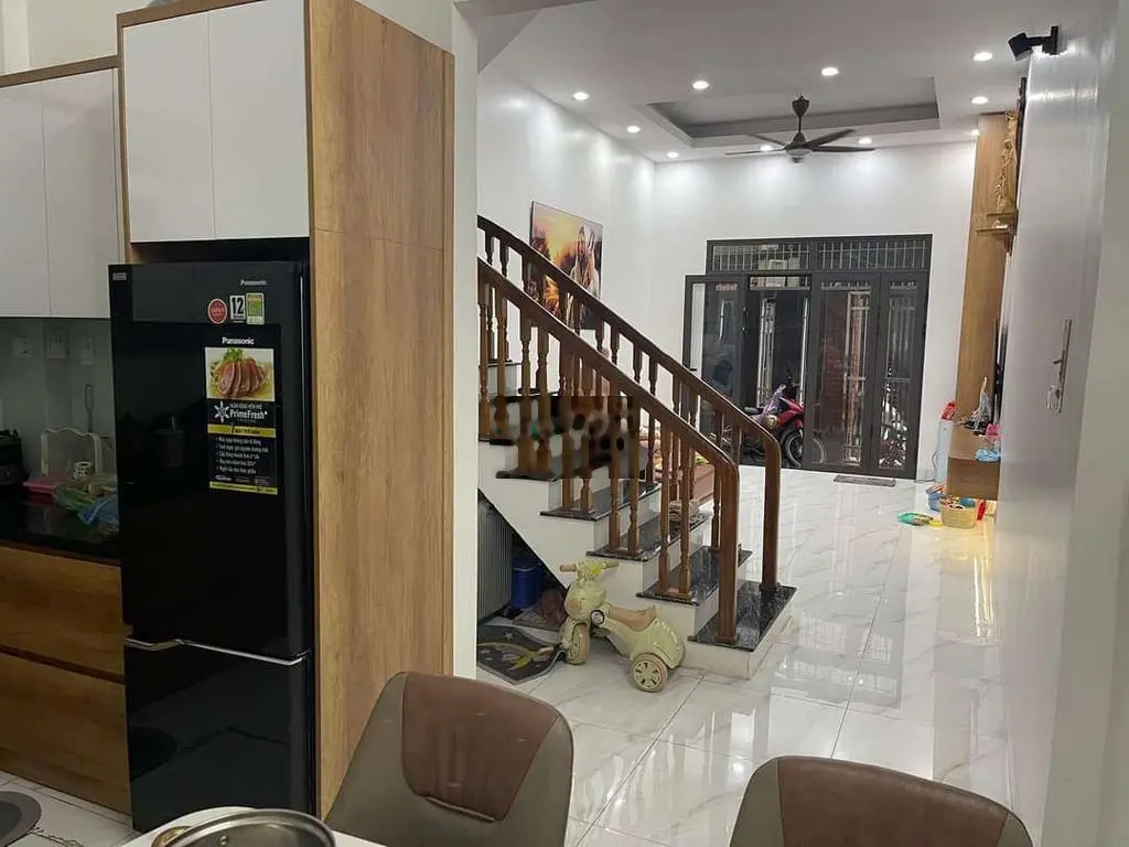 (thật)hồ tùng mậu, dân mới xây, ngõ 3m, gần ga tầu điện, 51m2, 4 tầng