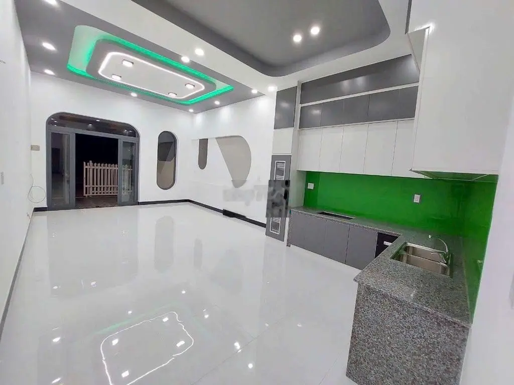 NHÀ PHÚ NHUẬN 110 M² LỘ CẦU MỚI