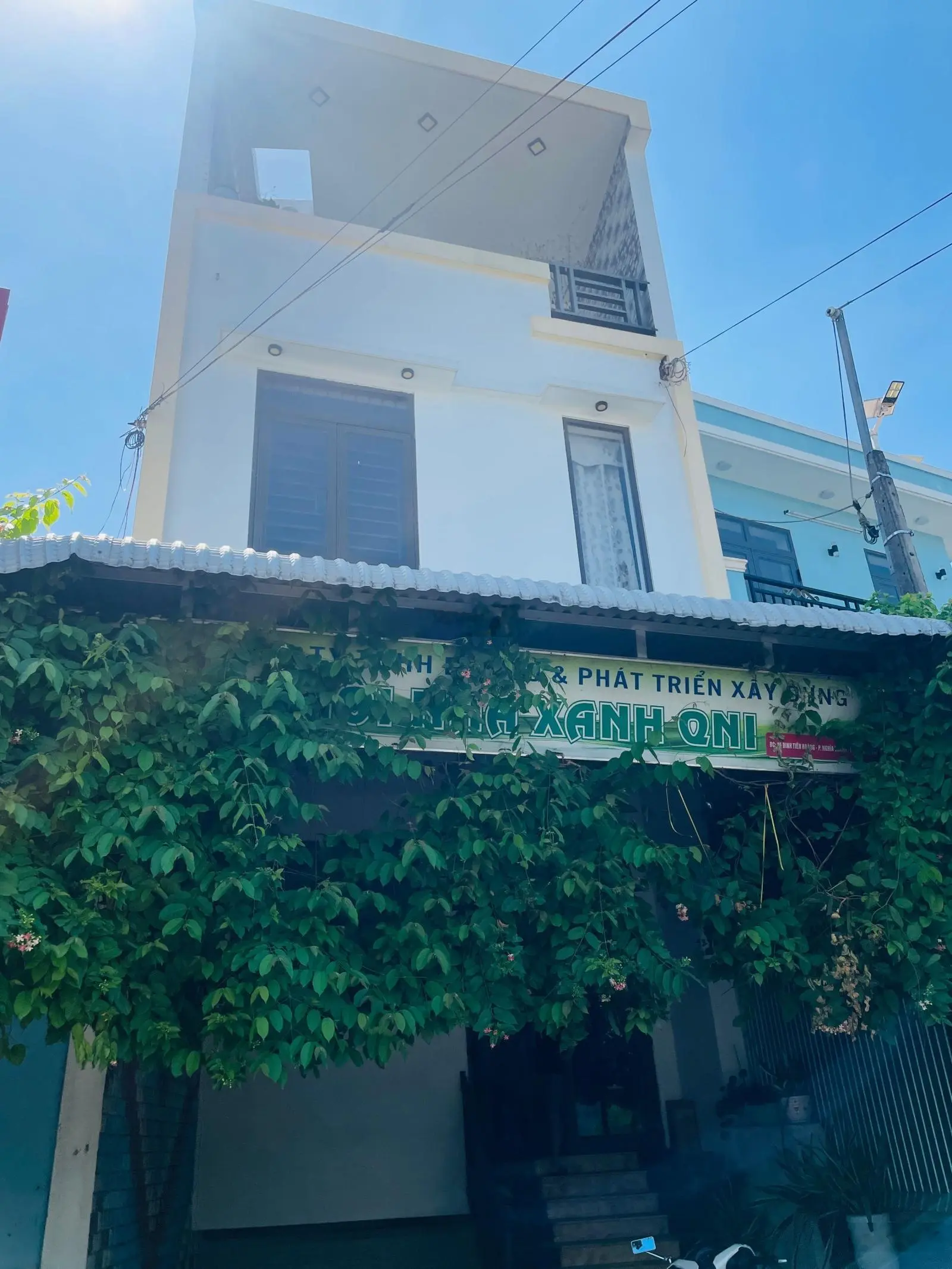 Bán nhà 3 tầng ngã 4 Lê Trung Đình - Đinh Tiên Hoàng nhà mới toanh! Vị trí đẹp giá 2tỷ5