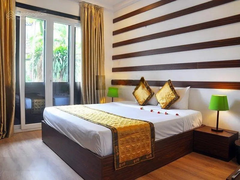 Bán villa 2 mặt tiền view hồ sinh thái trảng kèo - hội an