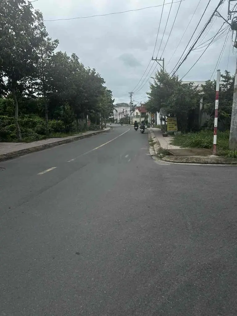 BÁN LÔ GÓC 2 MT NGAY TT CỦ CHI 200M2 GIÁ 530TR SHR