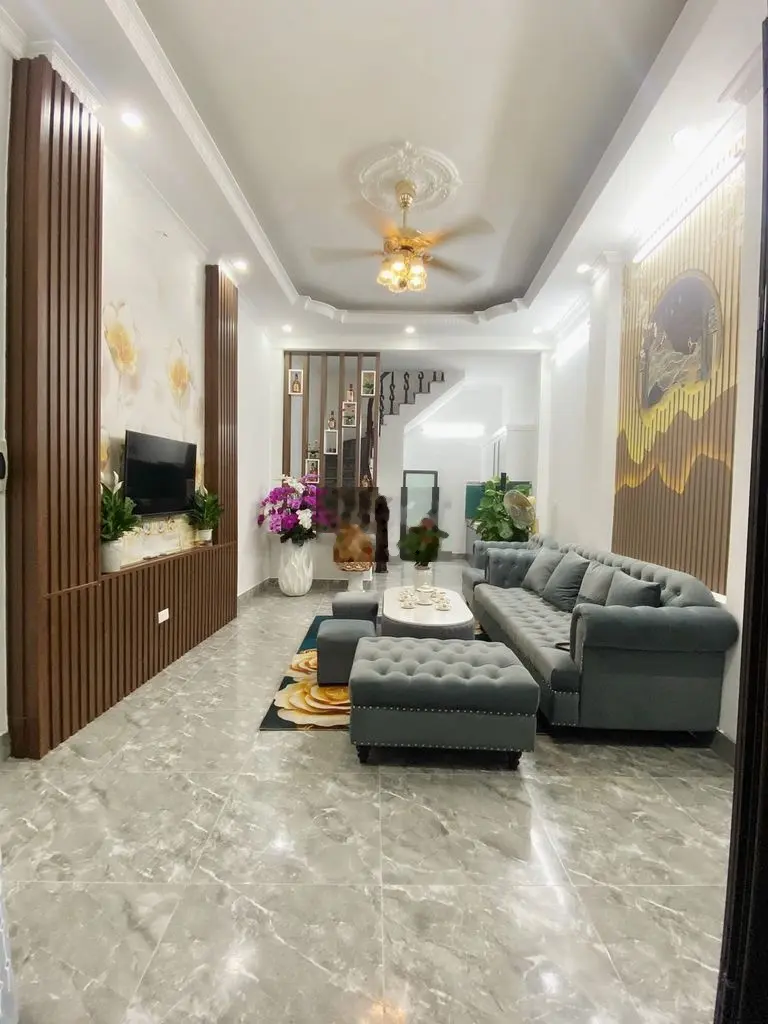Chính chủ bán nhà Mặt Phố TRẦN THÁI TÔNG Kinh Doanh 44m2 5T bán29.9 tỷ