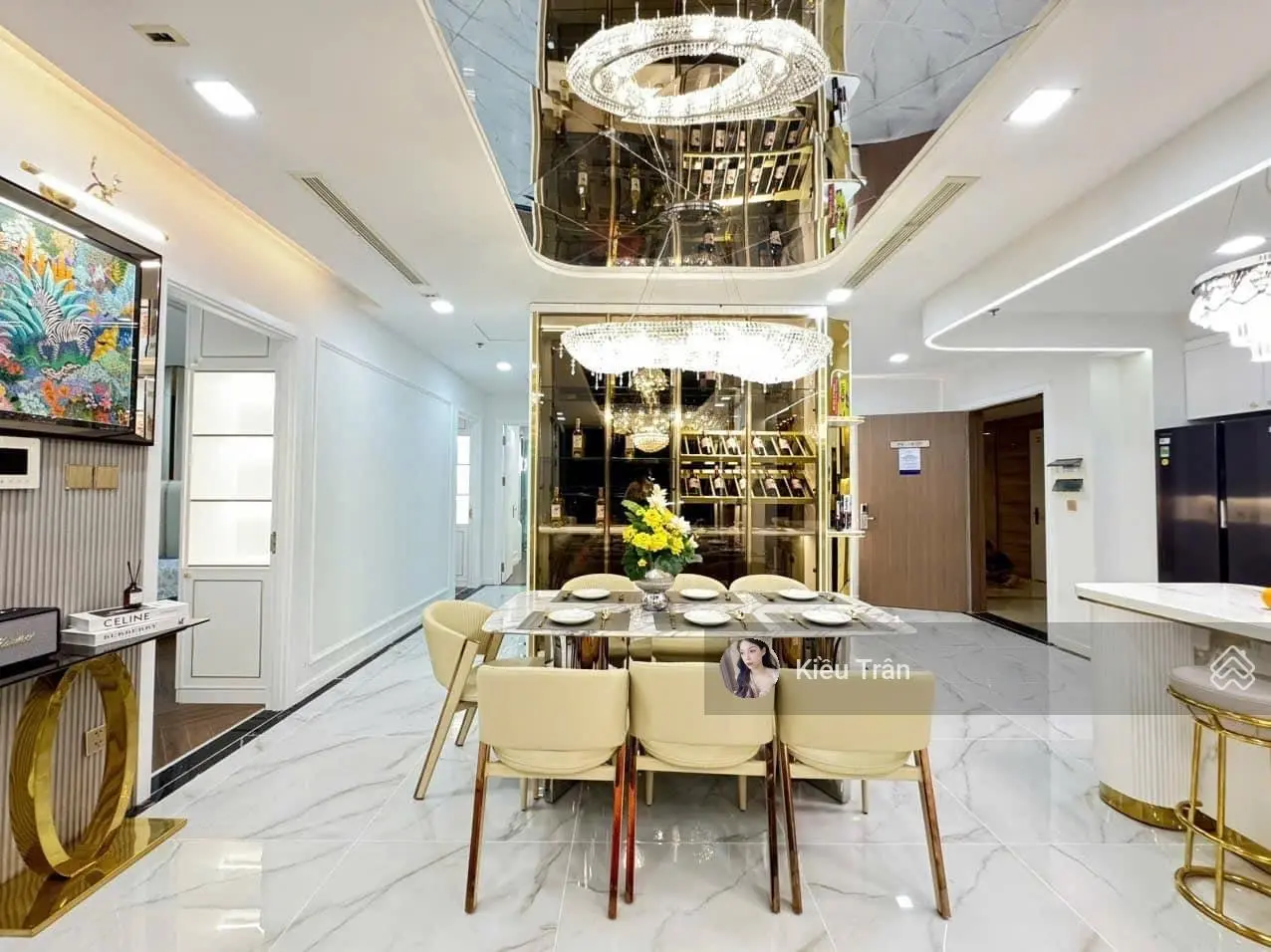 Căn hộ cao cấp 4 phòng ngủ view và tầng siêu hiếm tại Vinhomes Central Park, xem pháo hoa tại nhà
