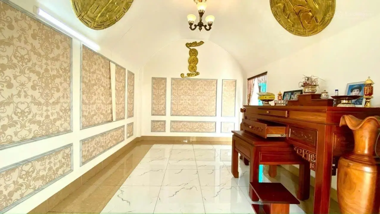 Biệt thự tân cổ điển gần chợ Dĩ An 1 và làng đại học quốc gia p. Đông Hòa BigC Go Tp. Dĩ An