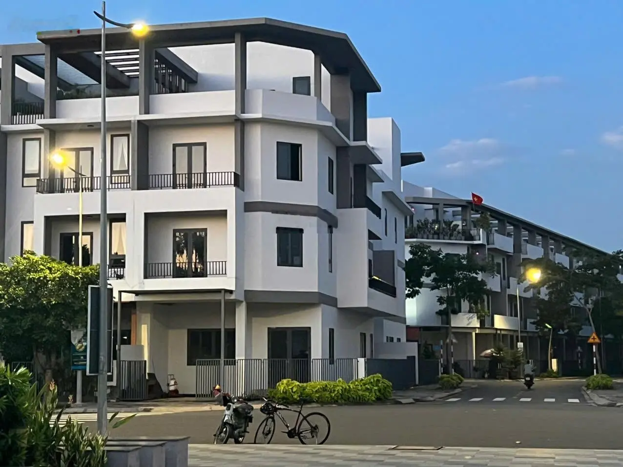 *0931223536 Bán Nhà Phố BT Liền kề (Khu Compound) Cao Cấp Hiện Hữu Khu Tây Sài Gòn