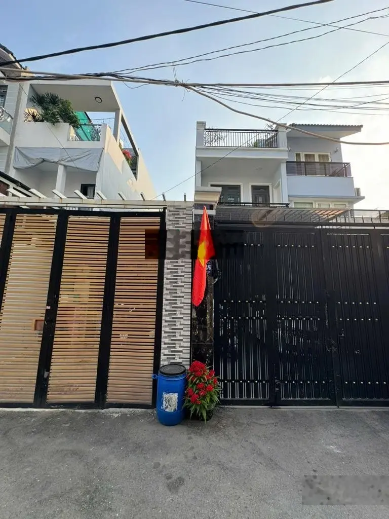 Bán nhà riêng hiếm ngon xe hơi ngủ trong nhà 100m2 chỉ có 6.6 tỷ đường 339 Đỗ Xuân Hợp Phước Long B